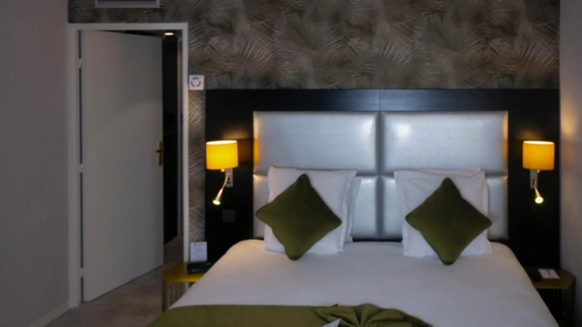 Western Allegro Nation Hotel 4*
