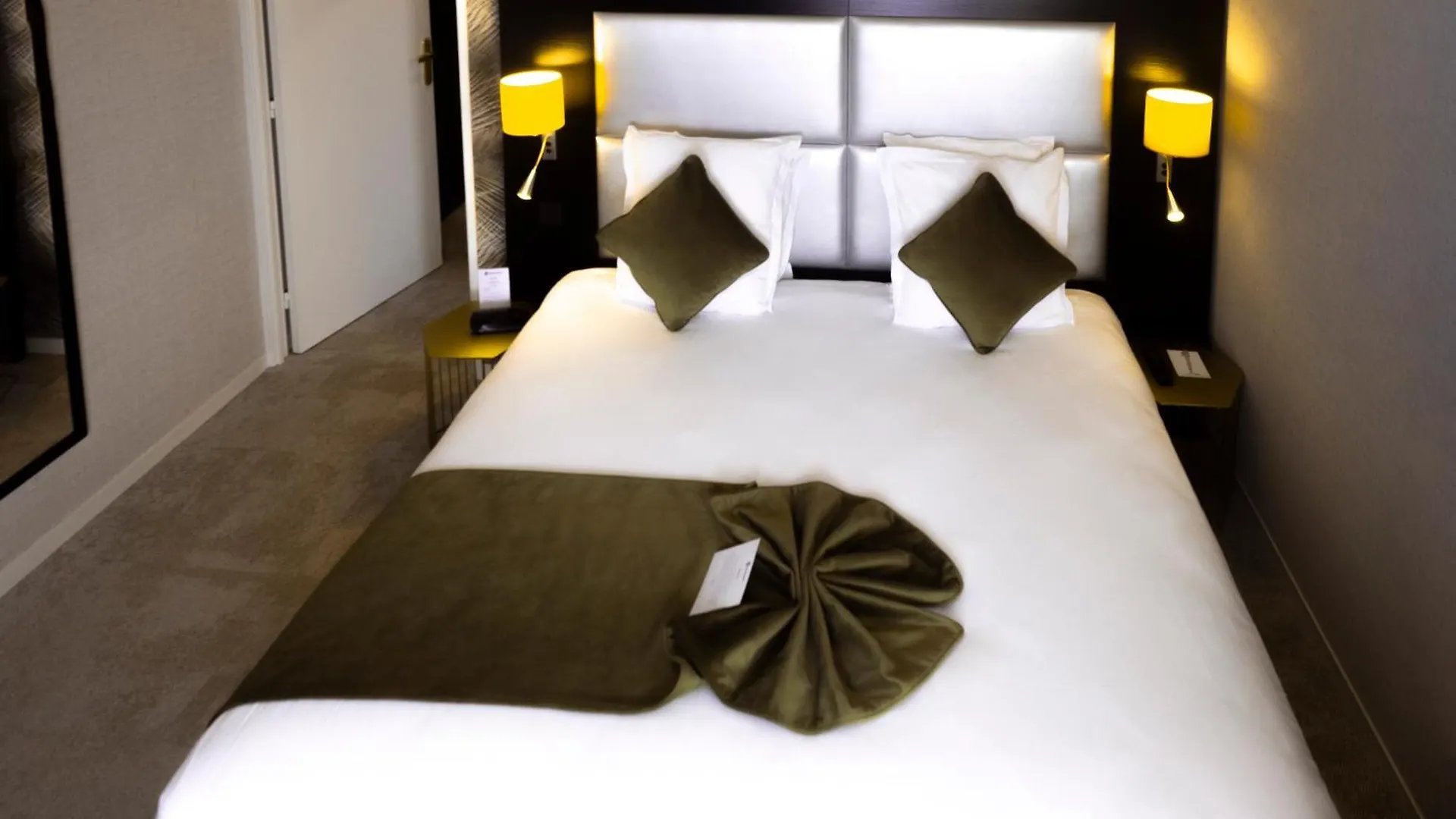 Western Allegro Nation 4* París